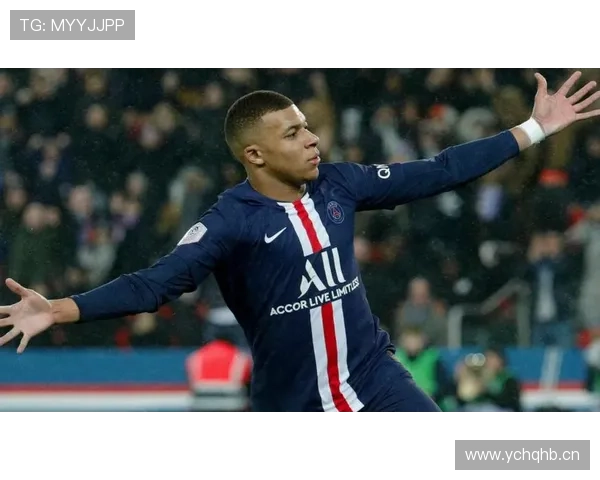 姆巴佩又晒早餐，那刀叉看着比我一个月房租还贵，心态炸裂