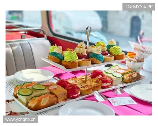 梁伟铿训练完直接打车去喝下午茶，这松弛感谁懂