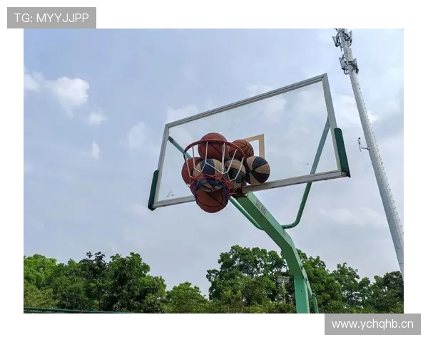 篮球比赛中球卡篮筐属于什么情况?规则如何处理? 篮球比赛中球卡篮筐属于什么情况?规则如何处理?